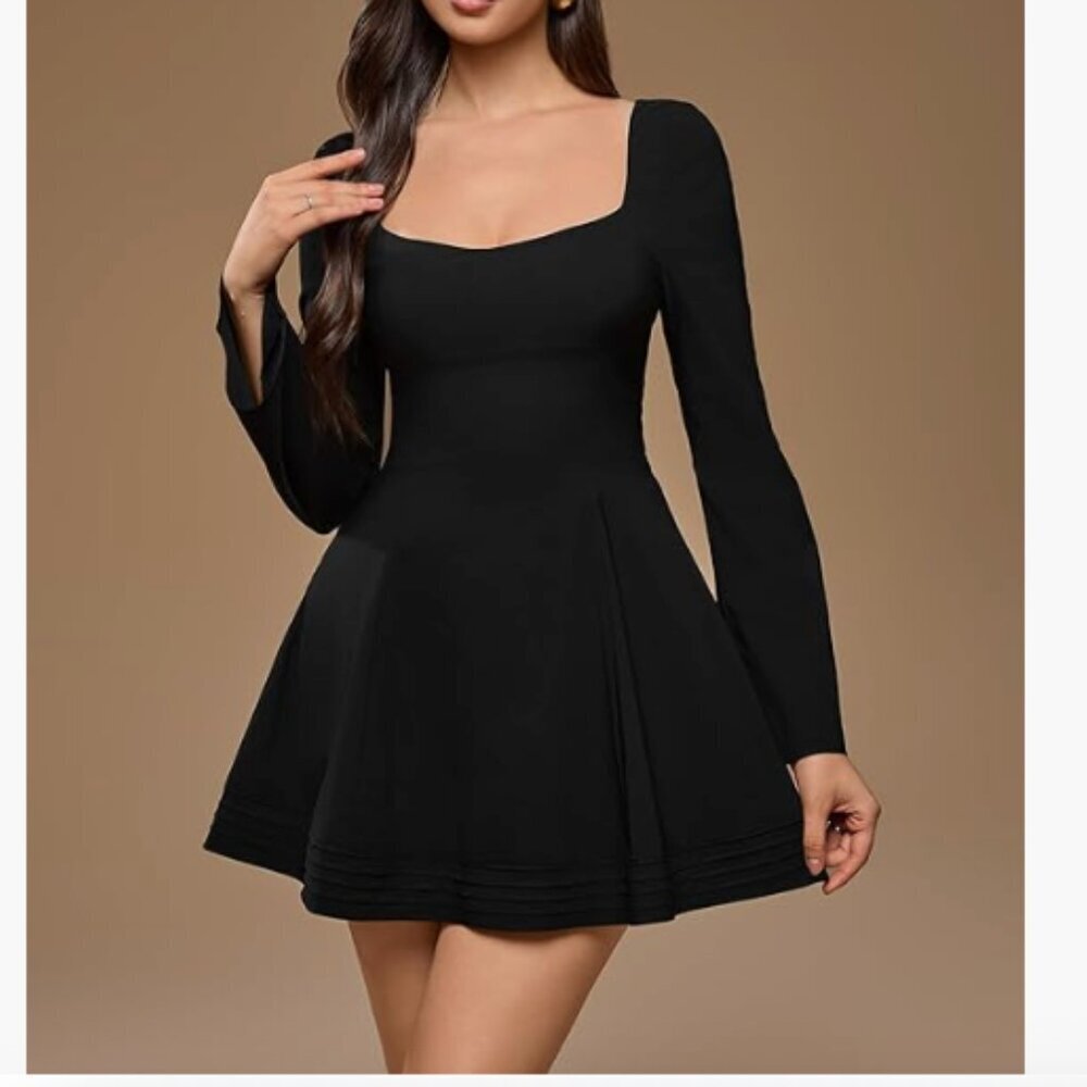 NWT Long Sleeve Women's Black Dress Size L - Picture 2 of 4